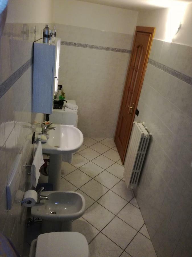 Appartamento Borgo Antico Oliveto Lario Экстерьер фото